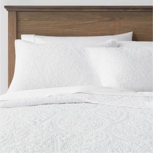 Threshold - Standard Garmet Washed Paisley Stitch Quilt Sham - White
